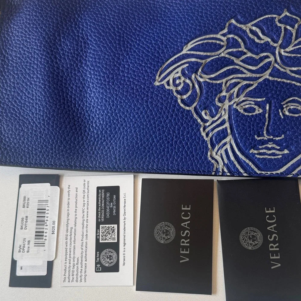 Versace Blue Medusa Leather Clutch Wristlet NWT with Dust Bag - Picture 6 of 7